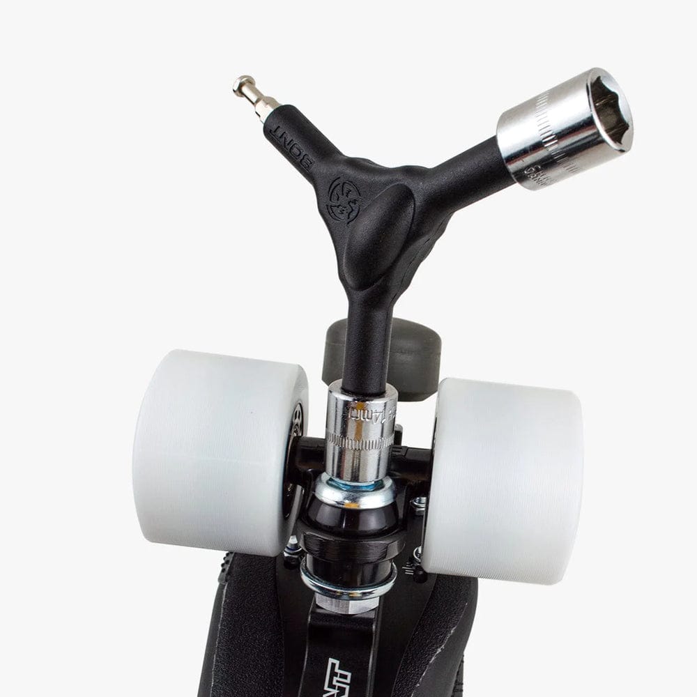 ROLLER SKATE TOOL